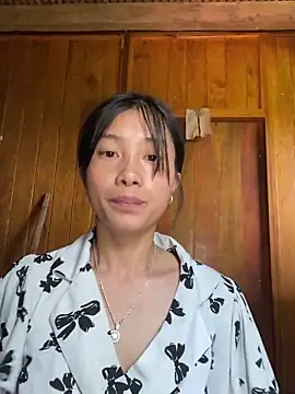 EmLy02 online show from 09/22/25, 05:20