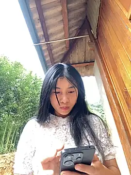 EmLy02 online show from 11/14/25, 01:15