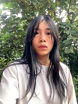 EmLy02 online show from 11/15/25, 12:08