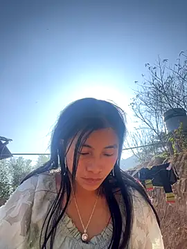 EmLy02 online show from 12/01/25, 07:24