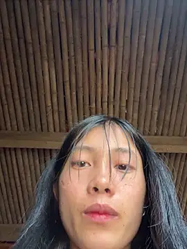 EmLy02 online show from 04/25/26, 03:09