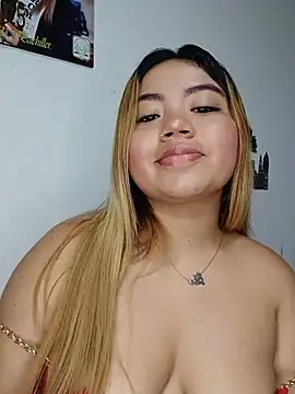 Snapshot of Emily__Hott chatting on 06/03/26, 03:20 Emily Hott online show from 06/03/26, 03:20