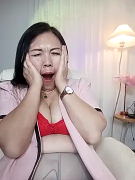 Snapshot of Joanna1122 chatting on 12/21/25, 04:58 Joanna1122 online show from 12/21/25, 04:58