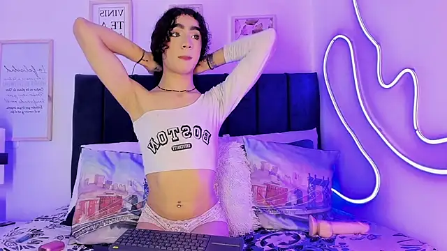 Snapshot of Ballesteros_ chatting on 10/20/25, 09:32 Ballesteros online show from 10/20/25, 09:32