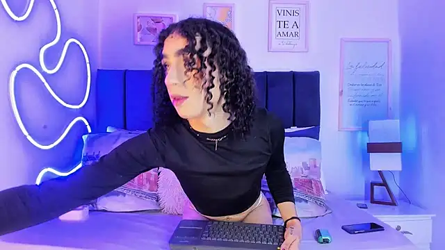 Snapshot of Ballesteros_ chatting on 10/30/25, 09:44 Ballesteros online show from 10/30/25, 09:44