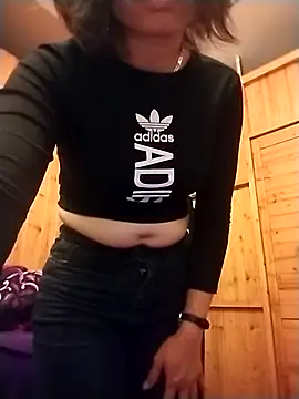   Ngoc20   online show from 02/20/26, 05:24