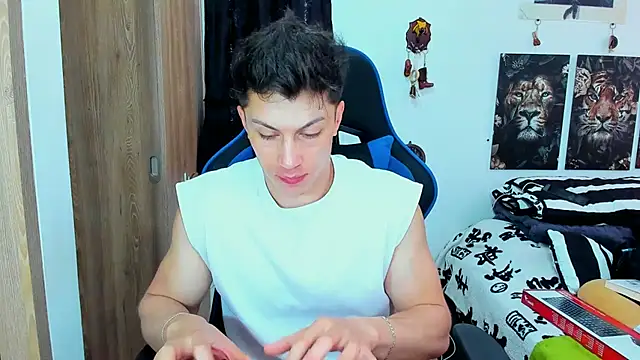 Snapshot of javiersexymann chatting on 02/14/25, 05:03 javiersexymann online show from 02/14/25, 05:03