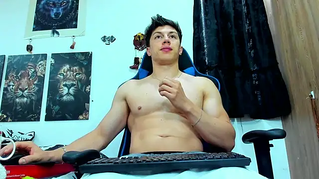 Snapshot of javiersexymann chatting on 03/05/25, 07:49 javiersexymann online show from 03/05/25, 07:49