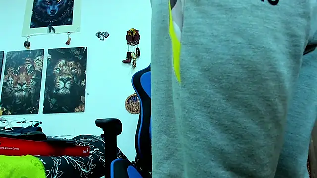 Snapshot of javiersexymann chatting on 03/08/25, 11:49 javiersexymann online show from 03/08/25, 11:49