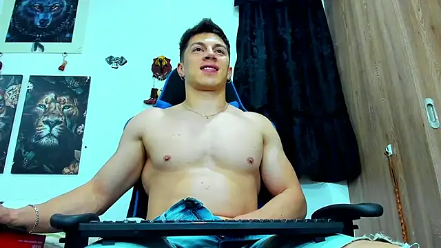 Snapshot of javiersexymann chatting on 03/18/25, 05:41 javiersexymann online show from 03/18/25, 05:41