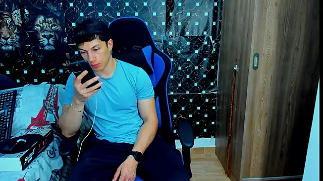 Snapshot of javiersexymann chatting on 01/09/26, 10:44 javiersexymann online show from 01/09/26, 10:44