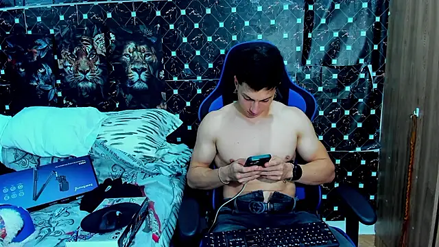 Snapshot of javiersexymann chatting on 02/09/26, 12:36 javiersexymann online show from 02/09/26, 12:36