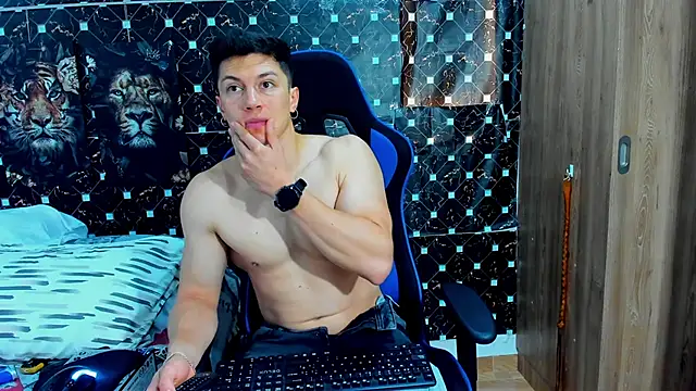 Snapshot of javiersexymann chatting on 02/12/26, 08:15 javiersexymann online show from 02/12/26, 08:15