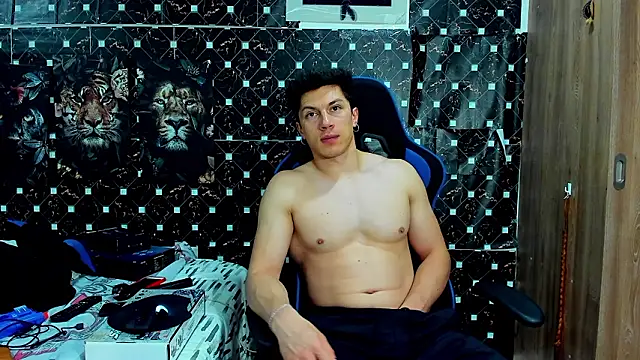 Snapshot of javiersexymann chatting on 03/10/26, 12:26 javiersexymann online show from 03/10/26, 12:26