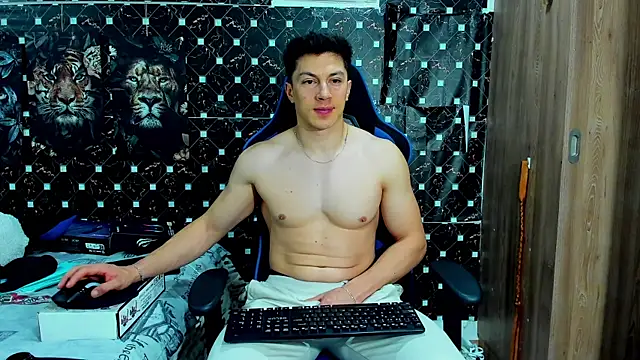 javiersexymann online show from 05/03/26, 11:22