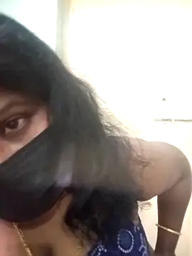 chaitara-reddy online show from 09/16/25, 04:19