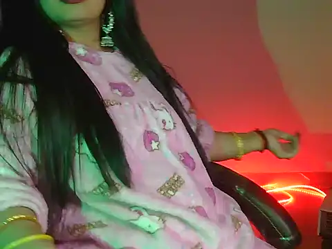 Hot shaly online show from 11/10/25, 05:01