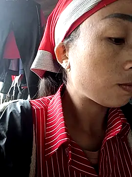 lucybaby00 online show from 10/25/25, 03:14