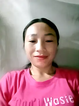 lucybaby00 online show from 10/30/25, 10:21