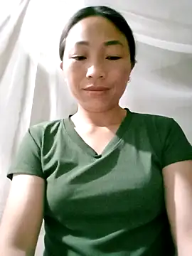 lucybaby00 online show from 04/18/26, 10:32