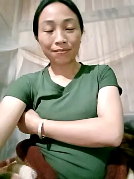 lucybaby00 online show from 04/19/26, 10:36