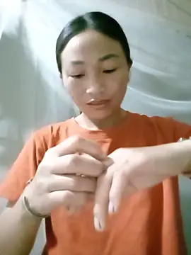 lucybaby00 online show from 05/21/26, 10:28