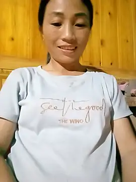 Snapshot of lucybaby00 chatting on 07/16/26, 11:16 lucybaby00 online show from 07/16/26, 11:16