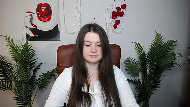 Snapshot of MavkaCute chatting on 05/17/26, 06:15 MavkaCute online show from 05/17/26, 06:15