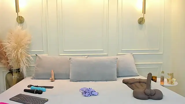Snapshot of gabysanta_ chatting on 05/26/26, 02:24 gabysanta online show from 05/26/26, 02:24