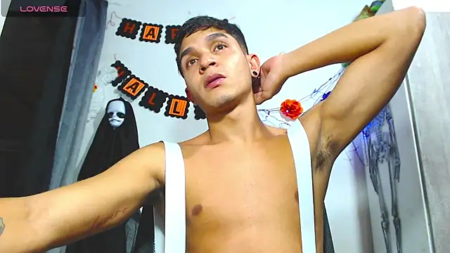 Angel latinboy online show from 10/15/25, 07:36
