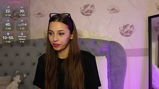 Anya Sky online show from 11/30/25, 06:17