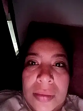 Snapshot of Anahibella chatting on 10/27/25, 01:26 Anahibella online show from 10/27/25, 01:26