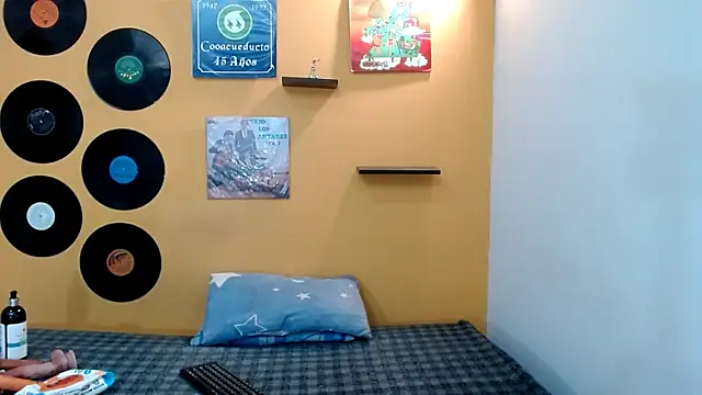 skinnyverus18 online show from 03/21/26, 07:50