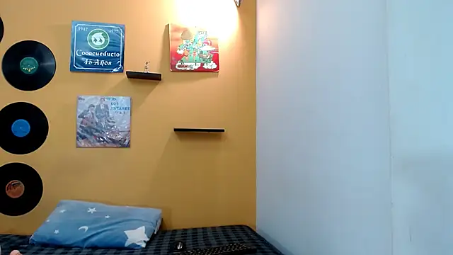 skinnyverus18 online show from 03/28/26, 07:02