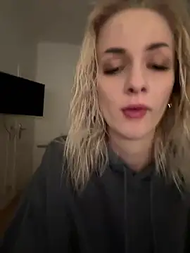 DaryaDoll online show from 01/12/26, 10:37