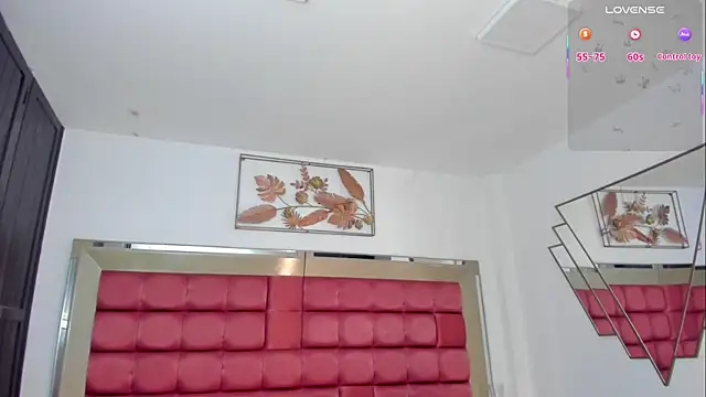 SaraWagner  online show from 12/17/25, 12:16