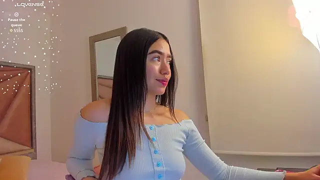 Snapshot of SaraWagner_ chatting on 06/11/26, 12:08 SaraWagner online show from 06/11/26, 12:08