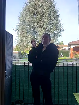 eddivad6974 online show from 12/21/25, 10:33