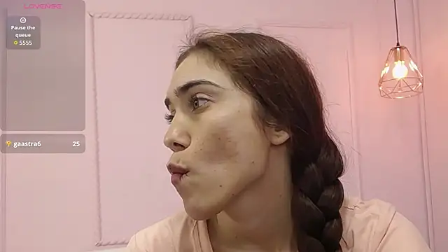 danna7cute online show from 10/30/25, 09:59