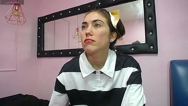 danna7cute online show from 04/13/26, 09:42