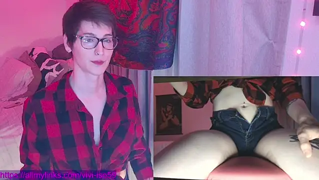 Snapshot of vivi-iso59 chatting on 10/21/25, 02:34 vivi-iso59 online show from 10/21/25, 02:34