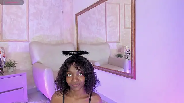 Keirahartz online show from 10/24/25, 03:47