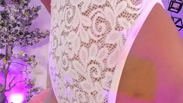 Keirahartz online show from 12/03/25, 11:52