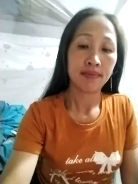 cute love00 online show from 10/06/25, 10:40