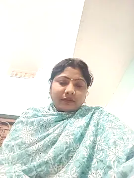 Snapshot of Apkisona8 chatting on 10/14/25, 10:05 Apkisona8 online show from 10/14/25, 10:05