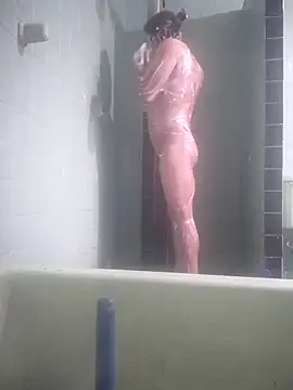 Snapshot of ReyesSau chatting on 09/19/25, 02:40 ReyesSau online show from 09/19/25, 02:40