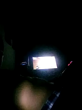 Snapshot of ReyesSau chatting on 11/17/25, 12:22 ReyesSau online show from 11/17/25, 12:22