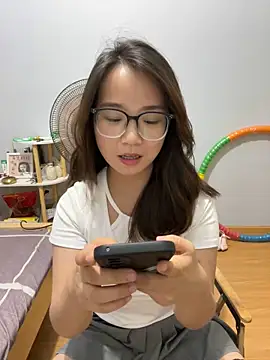 Snapshot of Hdmhdm-0022 chatting on 09/16/25, 02:29 Hdmhdm-0022 online show from 09/16/25, 02:29