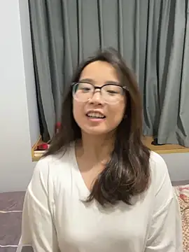 Snapshot of Hdmhdm-0022 chatting on 10/15/25, 03:34 Hdmhdm-0022 online show from 10/15/25, 03:34