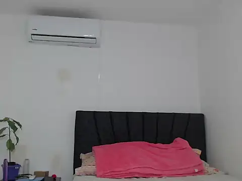 DaiishaWolf online show from 09/20/25, 07:26